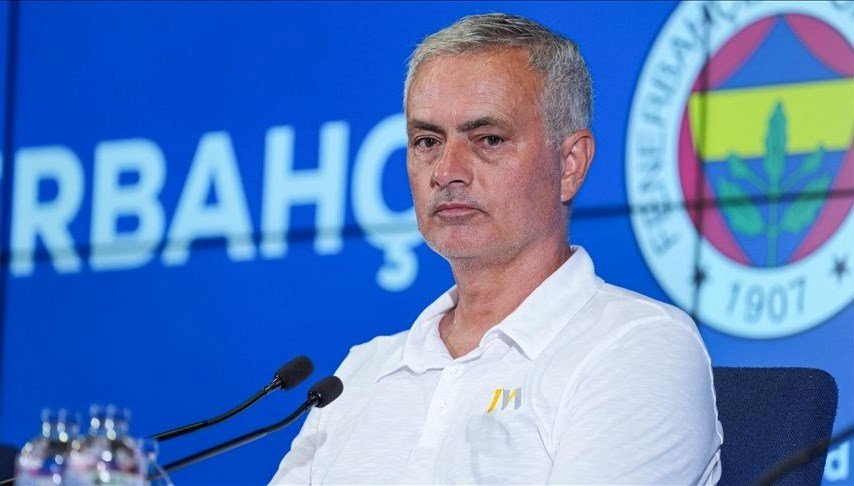 Jose Mourinho: Bu sezon ve gelecek sezon Fenerbahçe’nin başındayım