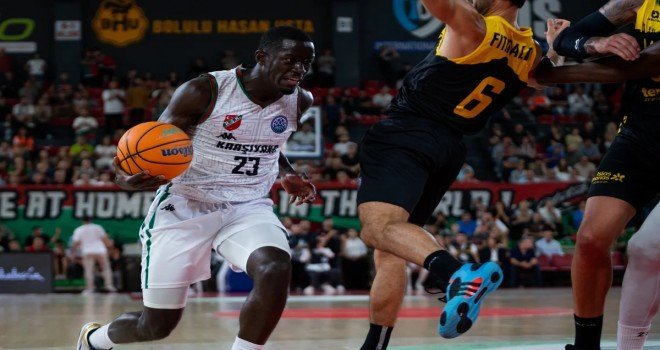 Basketbol Süper Ligi’nde Ayın Oyuncusu Karşıyaka’dan